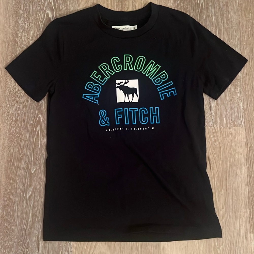 Boys black Abercrombie t shirt size 7/8